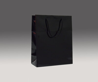 Čierna matná taška s manžetou 25x20x9 cm