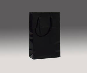 Čierna matná taška s manžetou 17x11x5 cm